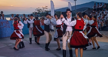 Varságiak ropták a székelyföldi táncokat Görögországban